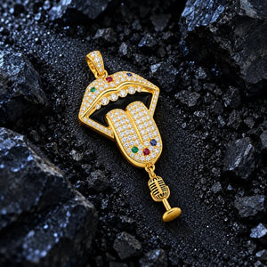 The Soloist Moissanite Pendant by Aumpex