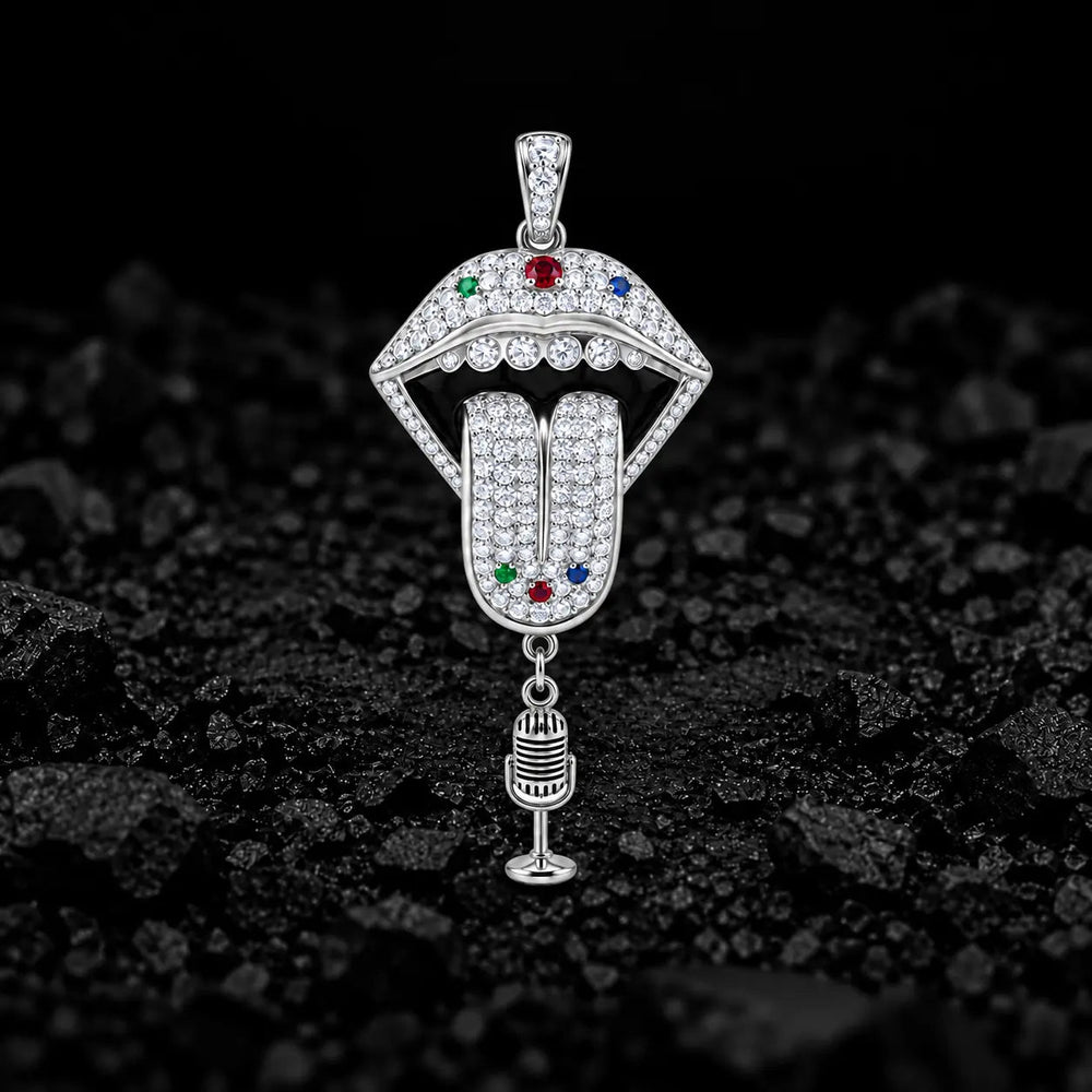The Soloist Moissanite Pendant by Aumpex